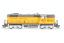 Load image into Gallery viewer, HO Brass Oriental Limited UP - Union Pacific EMD GP9 1750 HP w/ 4 36” Fans Non-Dynamic Brake Version C/P #205