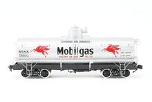Load image into Gallery viewer, Gauge 1 - 1:24th Scale Brass PSC - Precision Scale Co. Various Roads UTLX Frameless Tank Car Factory Painted SOVX - Mobil Gas No. 78901