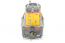 Load image into Gallery viewer, HO Brass Oriental Limited UP - Union Pacific EMD GP9 1750 HP w/ 4 36” Fans Non-Dynamic Brake Version C/P #205