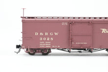 Load image into Gallery viewer, HOn3 Blackstone Models D&RGW - Denver & Rio Grande Western 30' Box Car Flying Grande Herald No. 3028