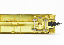 Load image into Gallery viewer, HO Brass OMI - Overland Models, Inc. GN - Great Northern X-181 Caboose