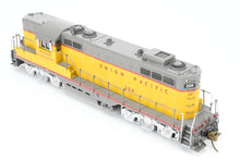 Load image into Gallery viewer, HO Brass Oriental Limited UP - Union Pacific EMD GP9 1750 HP w/ 4 36” Fans Non-Dynamic Brake Version C/P #207