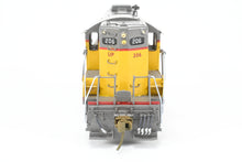 Load image into Gallery viewer, HO Brass Oriental Limited UP - Union Pacific EMD GP9 1750 HP w/ 4 36” Fans Non-Dynamic Brake Version C/P #207
