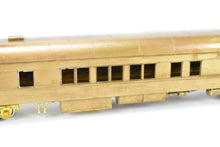 Load image into Gallery viewer, HO Brass Oriental Limited GN - Great Northern 1937 "Empire Builder" 6 Section 6 Bedroom HW Sleeper
