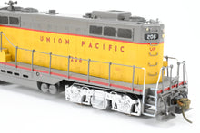 Load image into Gallery viewer, HO Brass Oriental Limited UP - Union Pacific EMD GP9 1750 HP w/ 4 36” Fans Non-Dynamic Brake Version C/P #207