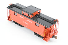 Load image into Gallery viewer, HO Brass OMI - Overland Models, Inc. NH - New Haven NE-5 Steel Caboose FP #C-512