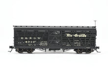 Load image into Gallery viewer, HOn3 Blackstone Models D&RGW - Denver & Rio Grande Western 5500 Series 30' Double Deck Stock Car Flying Grande Herald No. 5710