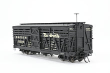 Load image into Gallery viewer, HOn3 Blackstone Models D&RGW - Denver & Rio Grande Western 5500 Series 30' Double Deck Stock Car Flying Grande Herald No. 5710