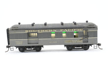 Load image into Gallery viewer, HO Brass Ken Kidder SP - Southern Pacific Harriman 39’6” RPO Custom Painted TTG No. 4239