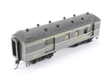 Load image into Gallery viewer, HO Brass Ken Kidder SP - Southern Pacific Harriman 39’6” RPO Custom Painted TTG No. 4239