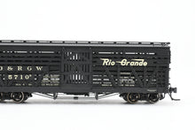 Load image into Gallery viewer, HOn3 Blackstone Models D&RGW - Denver & Rio Grande Western 5500 Series 30' Double Deck Stock Car Flying Grande Herald No. 5710