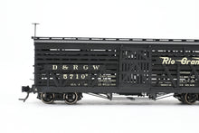 Load image into Gallery viewer, HOn3 Blackstone Models D&RGW - Denver & Rio Grande Western 5500 Series 30' Double Deck Stock Car Flying Grande Herald No. 5710