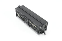 Load image into Gallery viewer, HOn3 Blackstone Models D&RGW - Denver & Rio Grande Western 5500 Series 30' Double Deck Stock Car Flying Grande Herald No. 5803