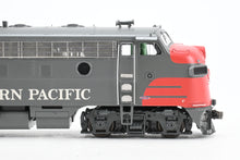 Load image into Gallery viewer, HO Athearn Genesis SP - Southern Pacific EMD F7A Freight & F7B Dual Service Set FP #6231 & 8091