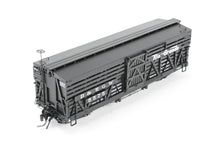 Load image into Gallery viewer, HOn3 Blackstone Models D&RGW - Denver & Rio Grande Western 30' Stock Car Flying Grande No. 5575