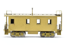 Load image into Gallery viewer, HO Brass Oriental Limited GN - Great Northern 25 Foot Yard Service Caboose