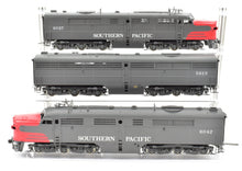 Load image into Gallery viewer, HO Brass Key Imports SP - Southern Pacific ALCO PA3/PB3/PA3 Set CS #55 FP 'Bloody Nose" Scheme