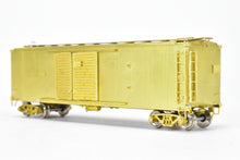 Load image into Gallery viewer, HO Brass OMI - Overland Models, Inc. PRR - Pennsylvania Railroad X-28 Boxcar w/ Corrugated Doors Plain Ends