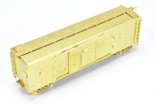 Load image into Gallery viewer, HO Brass OMI - Overland Models, Inc. PRR - Pennsylvania Railroad X-28 Boxcar w/ Corrugated Doors Plain Ends