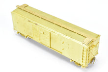 Load image into Gallery viewer, HO Brass OMI - Overland Models, Inc. PRR - Pennsylvania Railroad X-28 Boxcar w/ Corrugated Doors Plain Ends