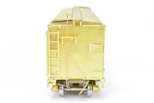 Load image into Gallery viewer, HO Brass OMI - Overland Models, Inc. PRR - Pennsylvania Railroad X-28 Boxcar w/ Corrugated Doors Plain Ends