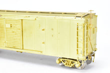 Load image into Gallery viewer, HO Brass OMI - Overland Models, Inc. PRR - Pennsylvania Railroad X-28 Boxcar w/ Corrugated Doors Plain Ends