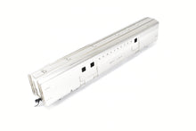 Load image into Gallery viewer, HO Brass Oriental Limited WP/D&RGW/CB&Q California Zephyr Baggage "Silver Coyote"