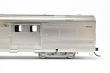 Load image into Gallery viewer, HO Brass Oriental Limited WP/D&RGW/CB&Q California Zephyr Baggage "Silver Coyote"
