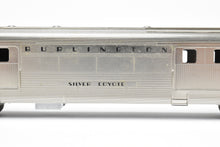Load image into Gallery viewer, HO Brass Oriental Limited WP/D&RGW/CB&Q California Zephyr Baggage "Silver Coyote"
