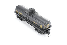 Load image into Gallery viewer, HOn3 Blackstone Models Various Roads UTLX – Union Tank Lines Narrow Frame Tank Car FP No. 12770