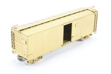 Load image into Gallery viewer, HO Brass Oriental Limited C&O – Chesapeake & Ohio Steel 40’ Box Car 8800-9499