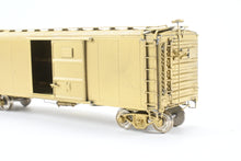 Load image into Gallery viewer, HO Brass Oriental Limited C&O – Chesapeake & Ohio Steel 40’ Box Car 8800-9499