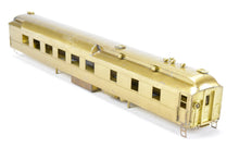 Load image into Gallery viewer, HO Brass Lambert #822 Various Roads Heavyweight Diner NO TRUCKS