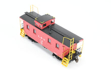 Load image into Gallery viewer, HO Brass DVP - Division Point L&N - Louisville & Nashville 32' Wood Caboose "Little Woody" FP No. 119