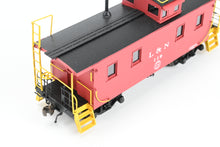 Load image into Gallery viewer, HO Brass DVP - Division Point L&N - Louisville & Nashville 32' Wood Caboose "Little Woody" FP No. 119