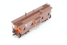 Load image into Gallery viewer, HO Brass CIL - Challenger Imports SP - Southern Pacific Bay Window Riveted Steel Caboose Class C-30-4 FP No. 1247