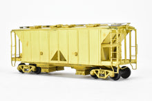 Load image into Gallery viewer, HO Brass Pecos River Brass ATSF - Santa Fe ACF 34 Foot Covered Hopper Class Ga-45 #182000-182009