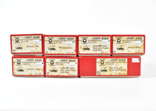 Load image into Gallery viewer, HO Brass Oriental Limited SP/UP/C&NW UP - Union Pacific "The Forty Niner" 8-Car Set C/P Two Tone Gray