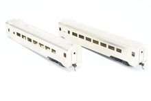 Load image into Gallery viewer, HO Brass Soho SP - Southern Pacific No. 2457 Articulated Coach Corrugated Side