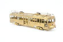 Load image into Gallery viewer, HO Brass Suydam PE - Pacific Electric "Hollywood Car" Modernized Style Center Entrance