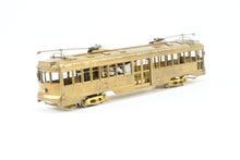 Load image into Gallery viewer, HO Brass Suydam PE - Pacific Electric "Hollywood Car" Modernized Style Center Entrance