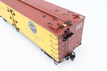 Load image into Gallery viewer, Gauge 1 - 1:32nd Scale Brass Eastern Railways PFE - Pacific Fruit Express R-30-12 Reefer Factory Painted Road Number 15925 No. 16 of 45