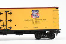 Load image into Gallery viewer, Gauge 1 - 1:32nd Scale Brass Eastern Railways PFE - Pacific Fruit Express R-30-12 Reefer Factory Painted Road Number 15925 No. 16 of 45