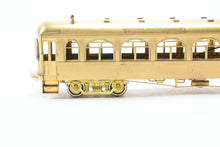 Load image into Gallery viewer, HO Brass GHB International Inc. IT - Illinois Terminal "Peoria Limited" Powered Coach