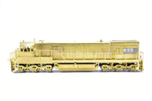 Load image into Gallery viewer, HO Brass OMI - Overland Models Inc. BN - Burlington Northern GE U30C Late Version With Anti - Climber Front Porch