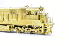 Load image into Gallery viewer, HO Brass OMI - Overland Models Inc. BN - Burlington Northern GE U30C Late Version With Anti - Climber Front Porch