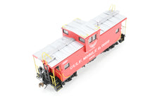 Load image into Gallery viewer, HO Brass OMI - Overland Models, Inc. GM&O - Gulf, Mobile & Ohio International Wide-Vision Caboose FP No. 2951
