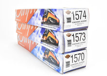 Load image into Gallery viewer, HO BLI - Broadway Limited Imports SP - Southern Pacific 14 Car Coast Daylight 1953 Deskirted Set F/P