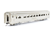 Load image into Gallery viewer, HO Brass Oriental Limited CB&Q/D&RGW/WP California Zephyr Coach "Silver Maple"