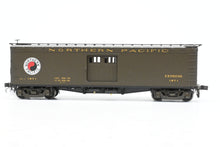 Load image into Gallery viewer, HO Brass W&R - W&R Enterprises NP - Northern Pacific Express Boxcar 7’ Door #1854 - 1889 Version 1 Factory Painted Pullman Green No. 1871